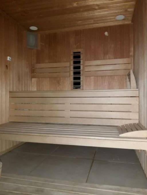 Alezzy Beach Apartament Prima Linie La Mare 那沃达利 外观 照片