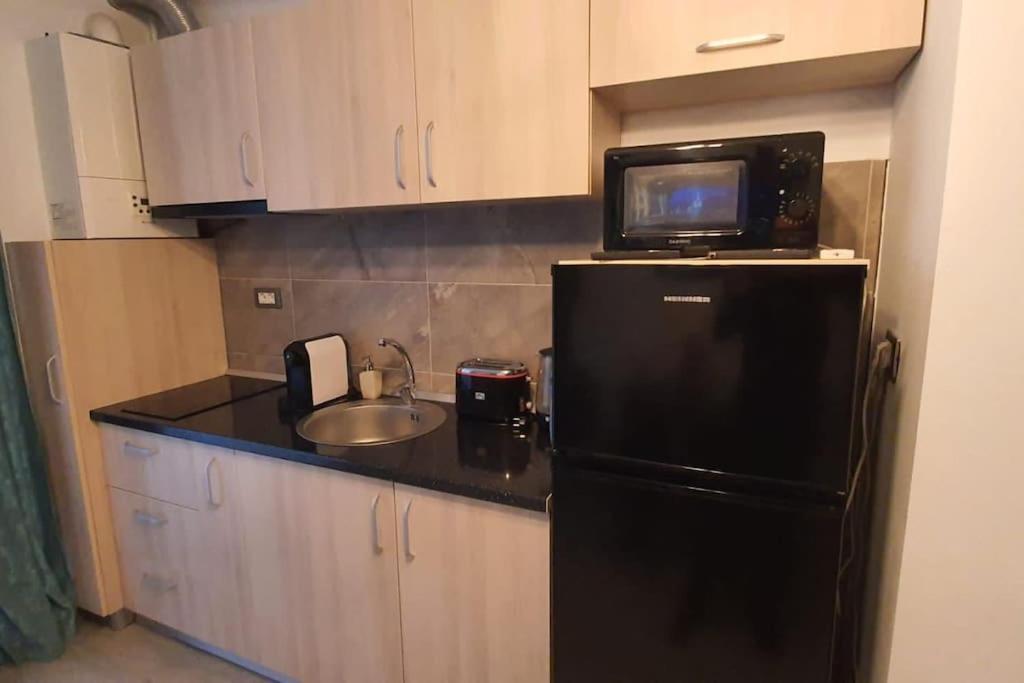 Alezzy Beach Apartament Prima Linie La Mare 那沃达利 外观 照片